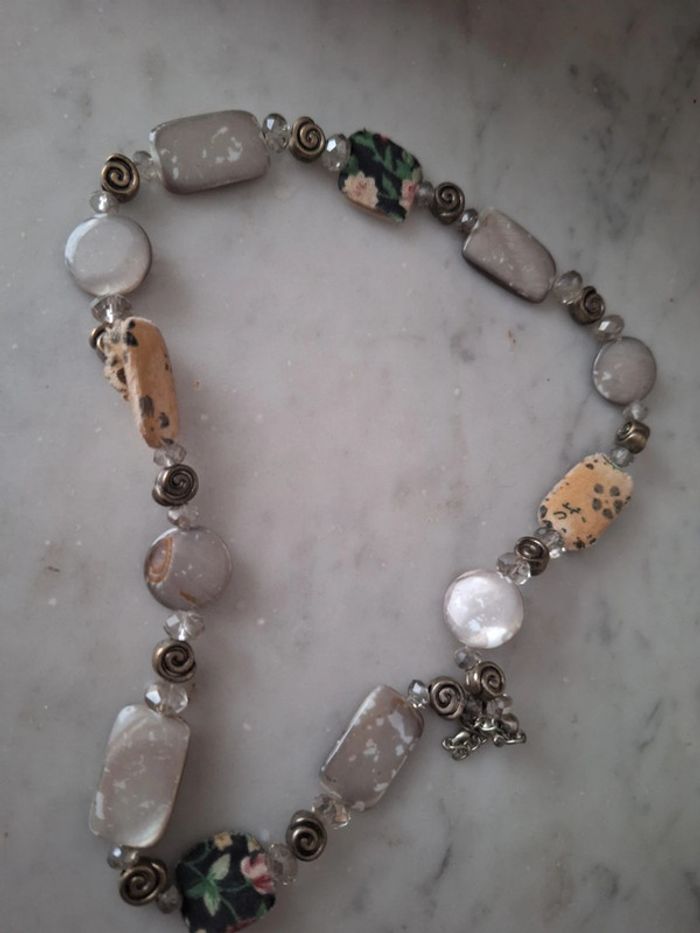 Collier vintage shabby