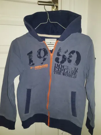 Sweat zippé capuche