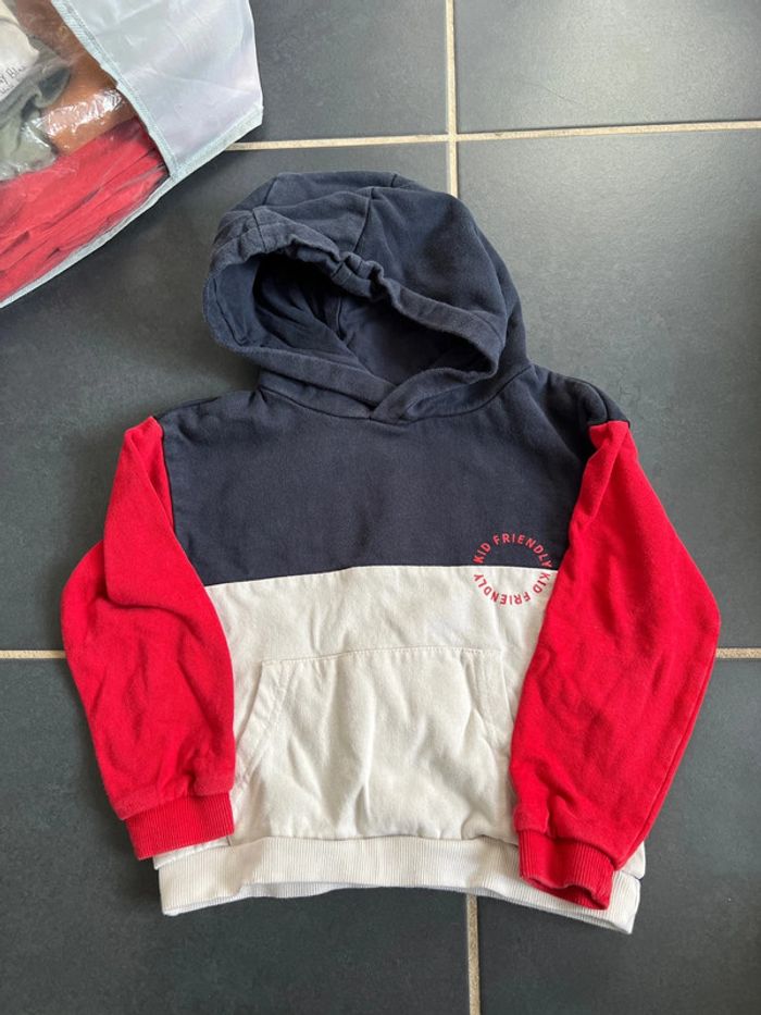 Pull capuche