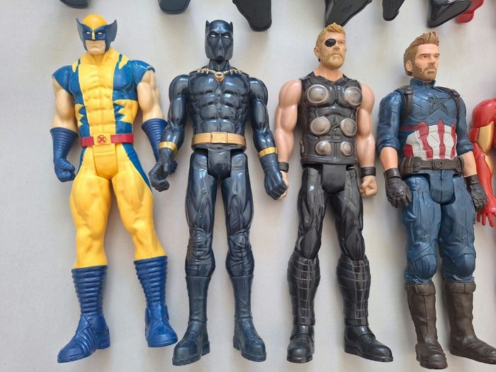 Lot 11 grandes figurines marvel avenger dc comics - photo numéro 2