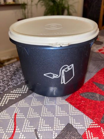 Boîte à café Tupperware