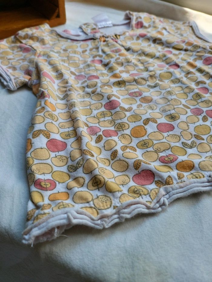 T-shirt pommes 18 mois - photo numéro 3