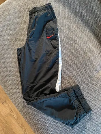 🔥 Bas de survêtement Nike vintage – Trackpant noir – Taille L – Parfait état