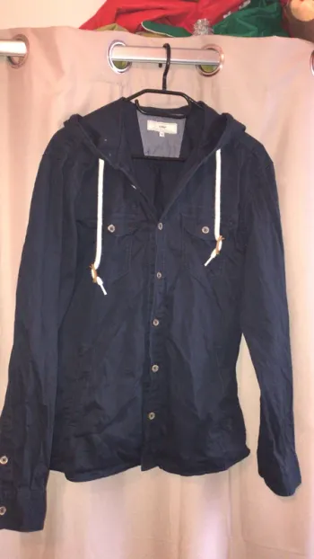 Veste légère à capuche