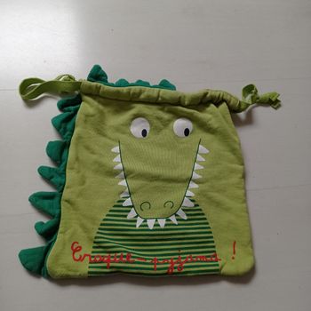 Range pyjama crocodile