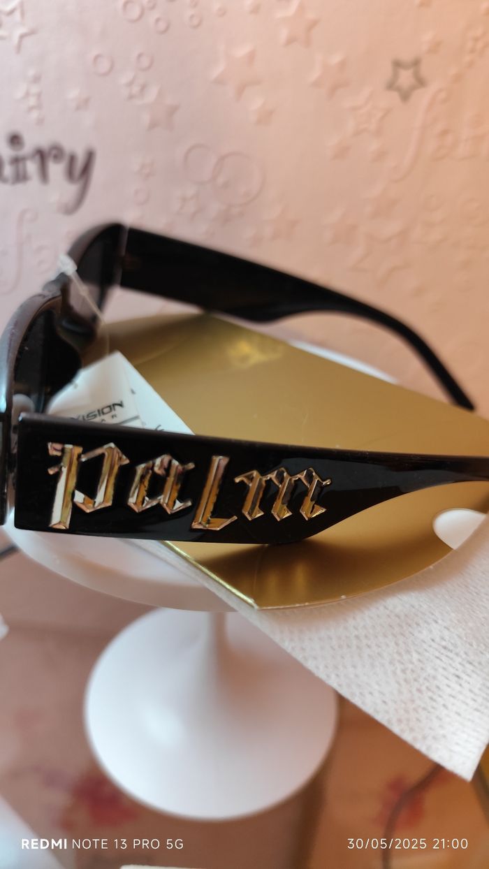 Lunettes de soleil femme neuve - photo numéro 4