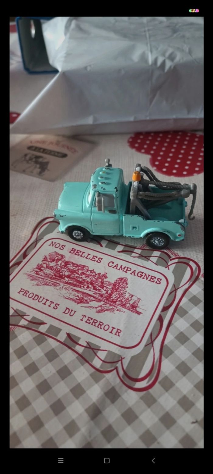 Camion de dépannage turquoise - photo numéro 2