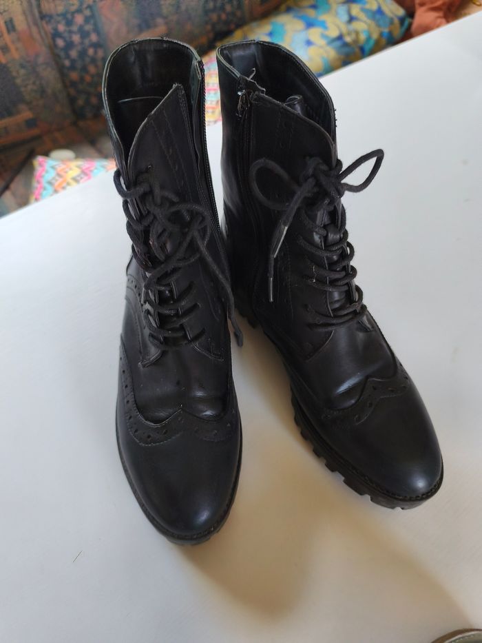 Belles bottines noires  Closer - photo numéro 2