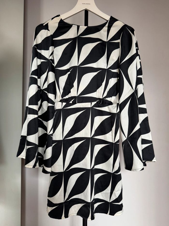 Robe satiné XS Vero Moda