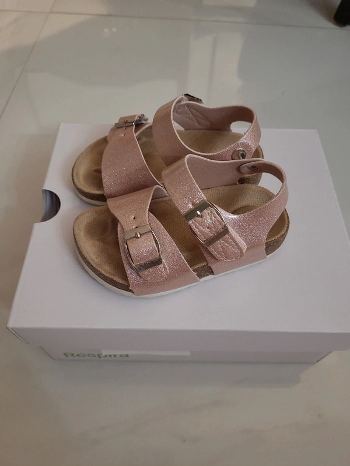 Sandales rose à paillettes à scratch - photo numéro 2