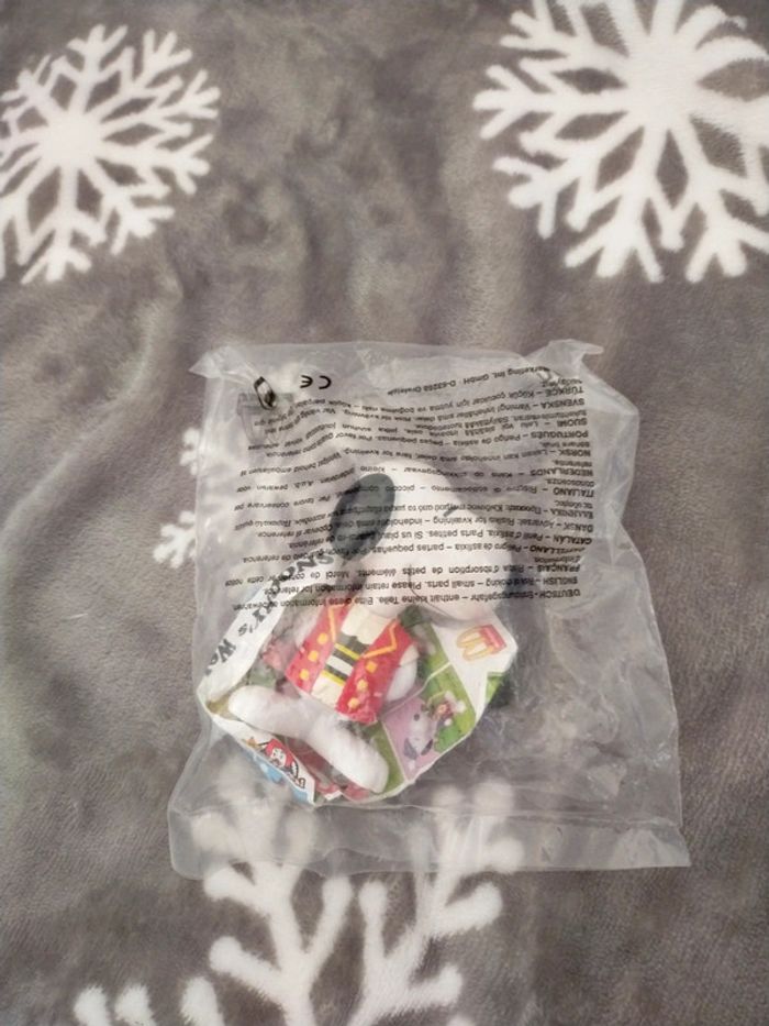 Figurine Snoopy neuf - photo numéro 4