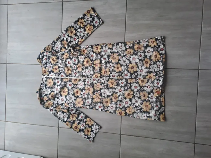 Robe effet dentelle florale VEGAS Taille M - photo numéro 8