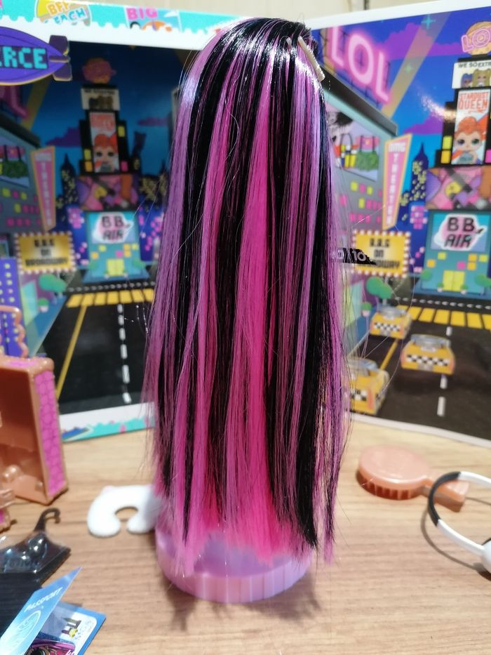 Poupée Lol OMG World travel - photo numéro 3