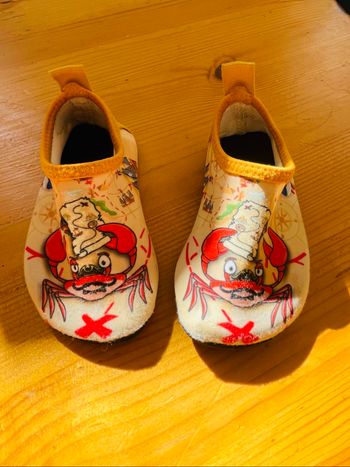 🌊 Chaussons / Chaussures de plage souples – Taille 20/21 🦀