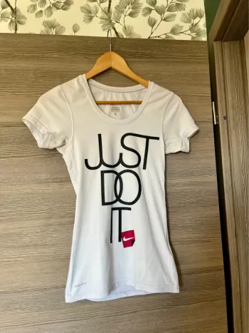 T-shirt blanc sport Nike dryfit 34