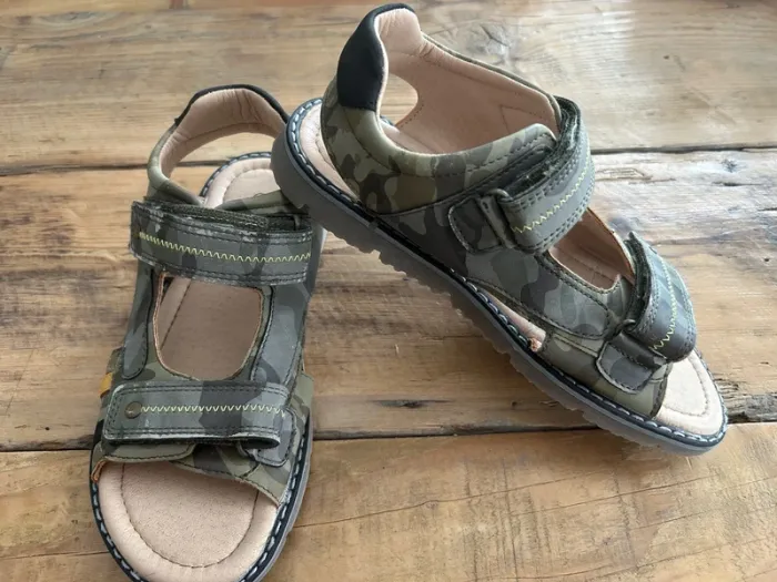 Sandales garçon militaire 34