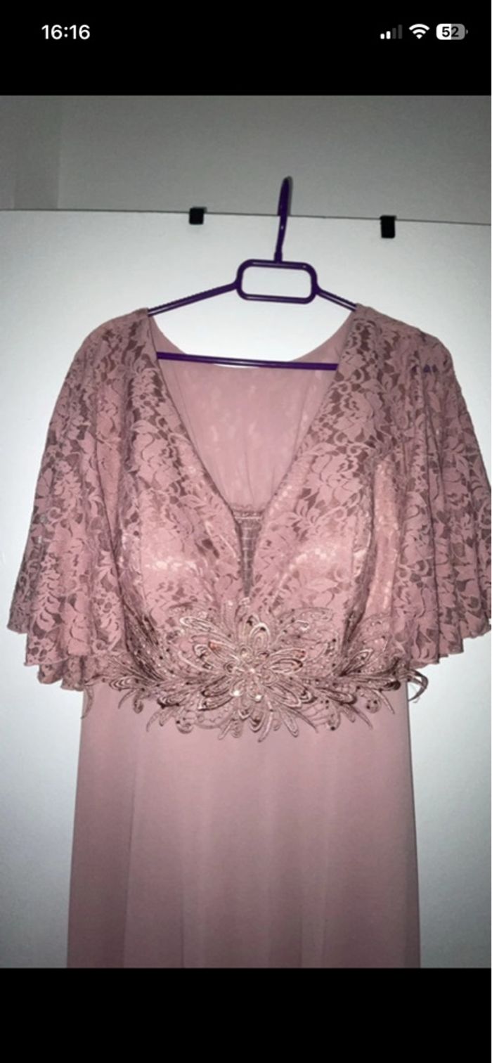 Robes neuf - photo numéro 2