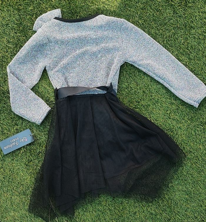 Magnifique robe brillante fille neuve avec étiquette taille 2 ans - photo numéro 2