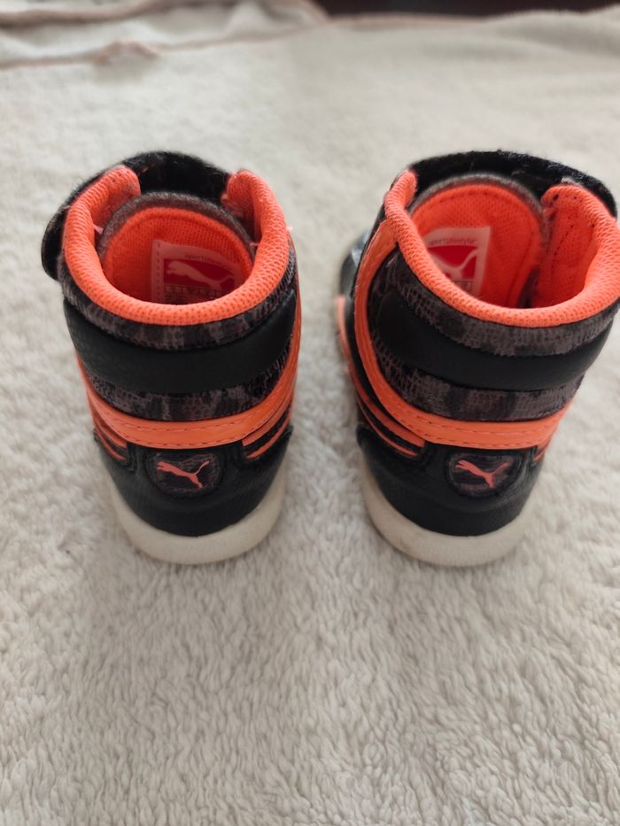 Baskets bébé Puma noir et orange – taille 20 - photo numéro 6