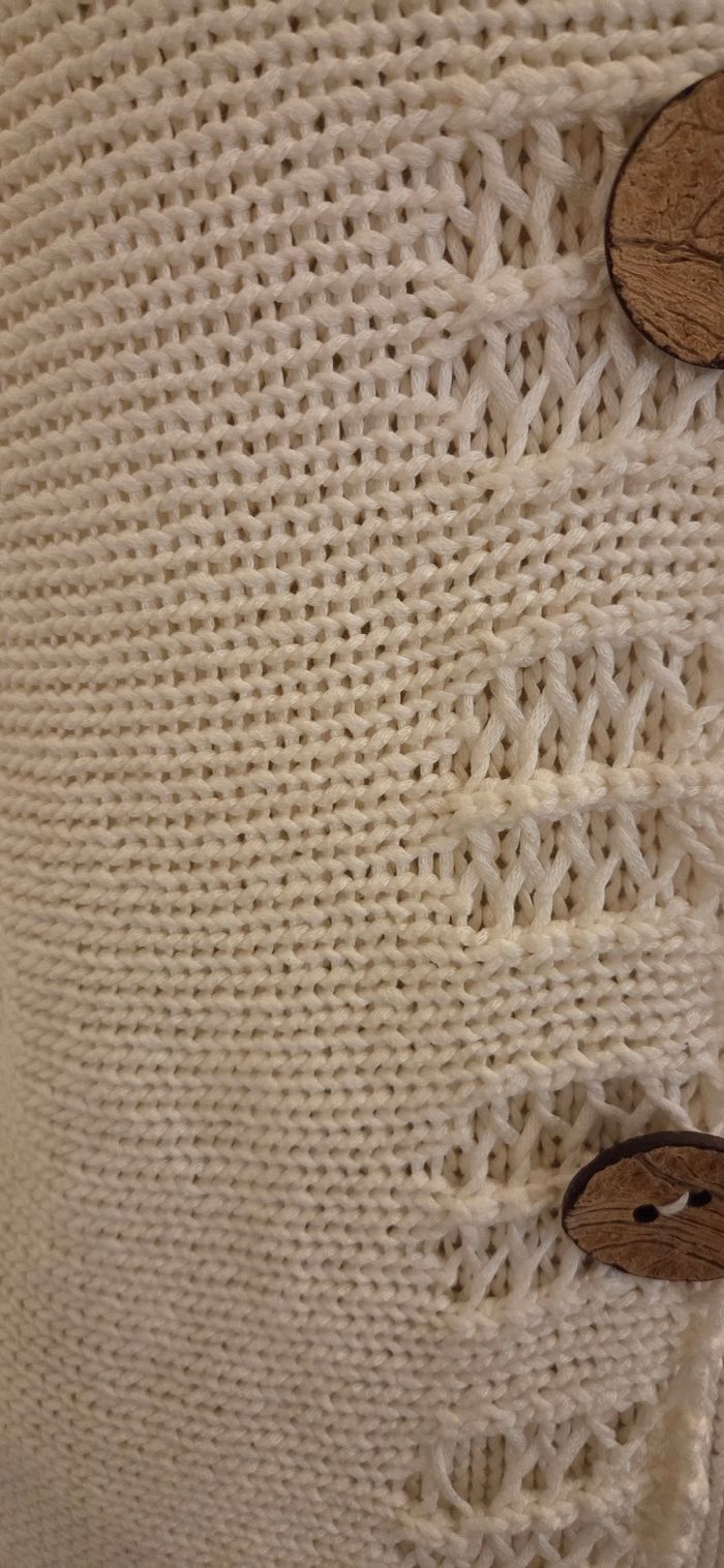 Gilet artisanal en maille ajourée écru 🌾 – gros boutons bois – style bohème chic – excellent état - photo numéro 10