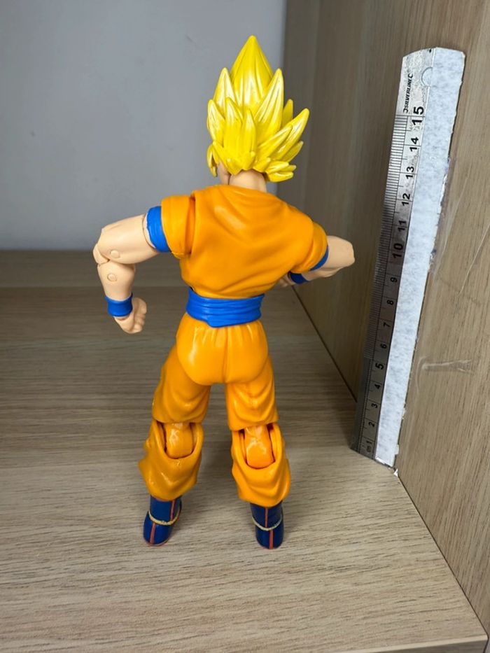 Figurine articulé goku super saiyan 2 dragon ball - photo numéro 2