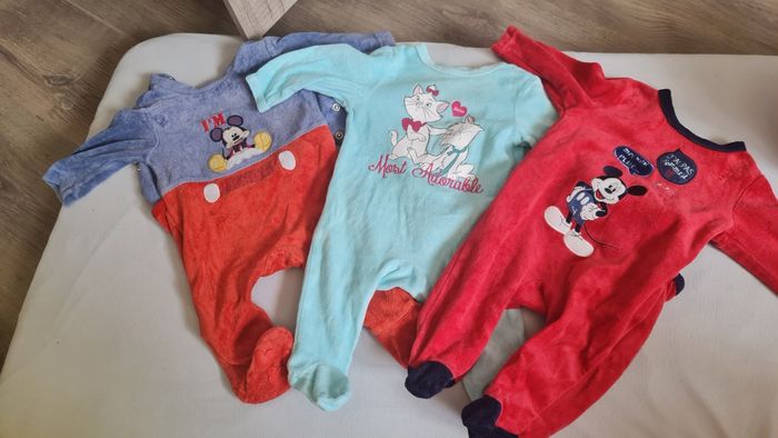 Lot disney pyjamas