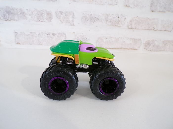 Monster trucks - Hotwheels - Hot Wheels - Tortue Ninja - Donatello (J21) - photo numéro 3