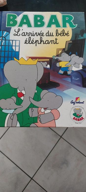 Livre babar l'arrivée du bébé