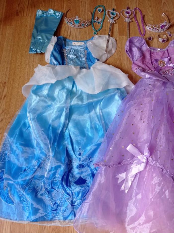Lot déguisement 2 robes de princesse 5-6ans - photo numéro 5