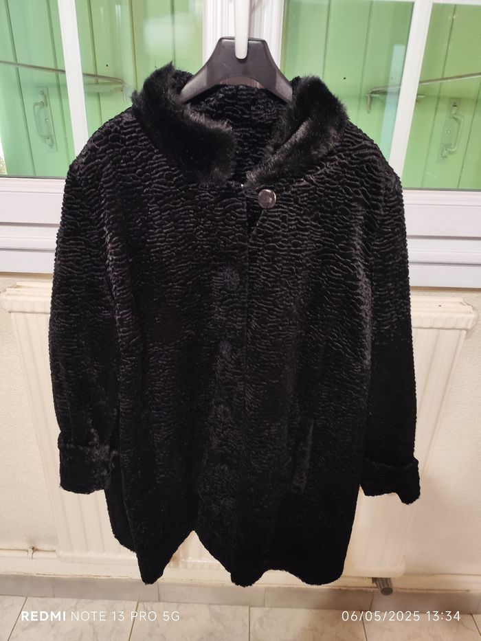 Manteau noir Astrakan - photo numéro 2