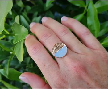 Bague cercle plaqué or et nacre taille 54 neuve