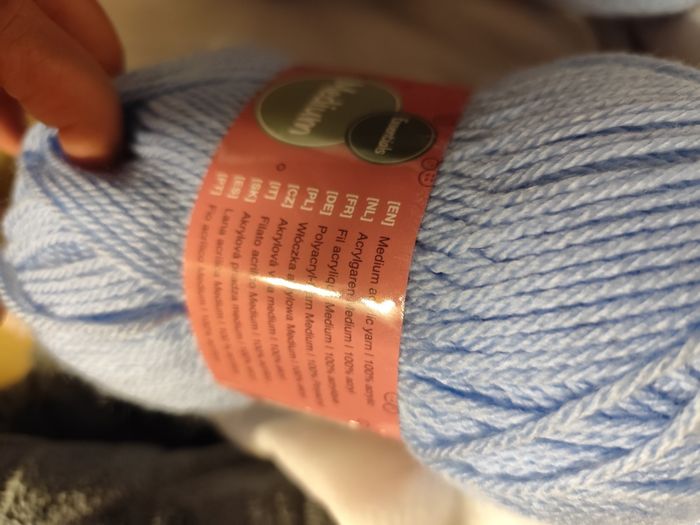 4 pelotes bleu ciel - photo numéro 5