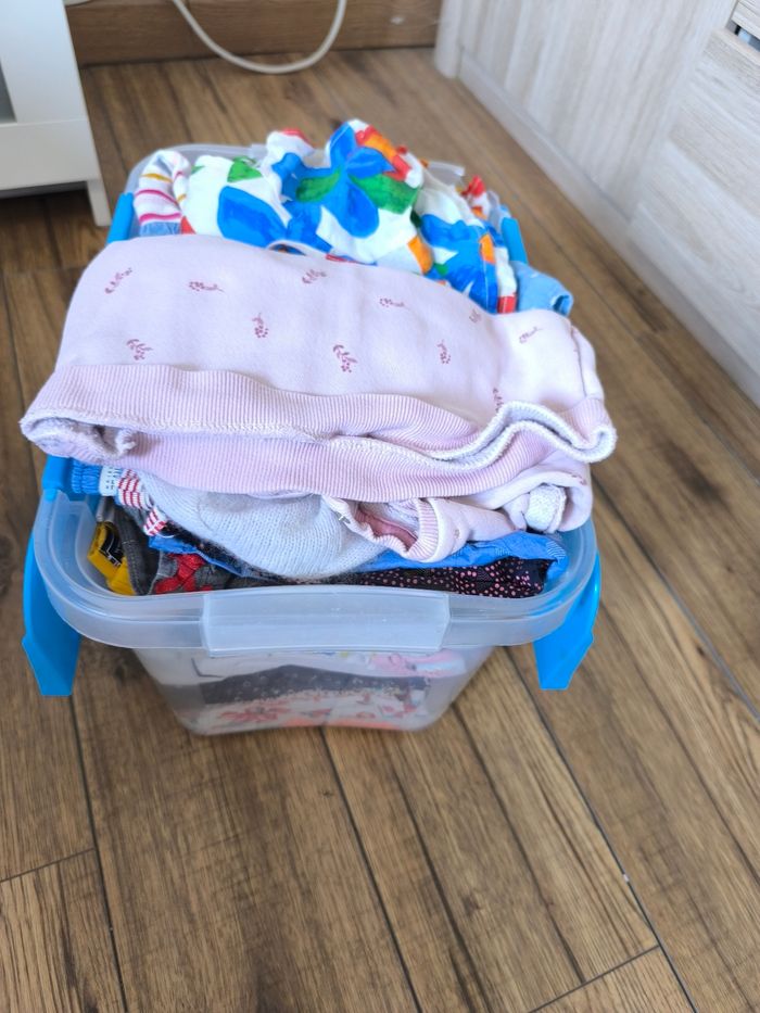 Lot vêtements 18/24 mois fille