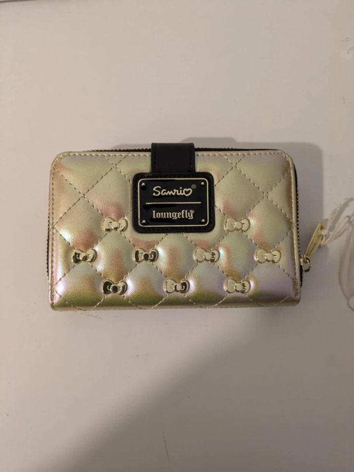 Portefeuille Loungefly Hello Kitty - photo numéro 2