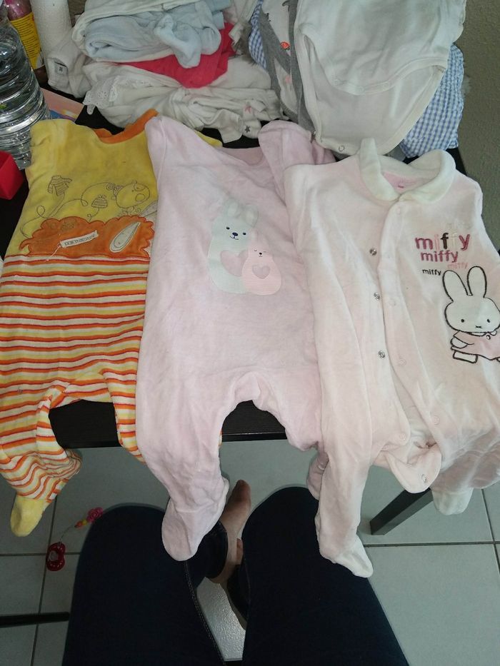 2 ème partie Lot vêtements taille 6 mois - photo numéro 7