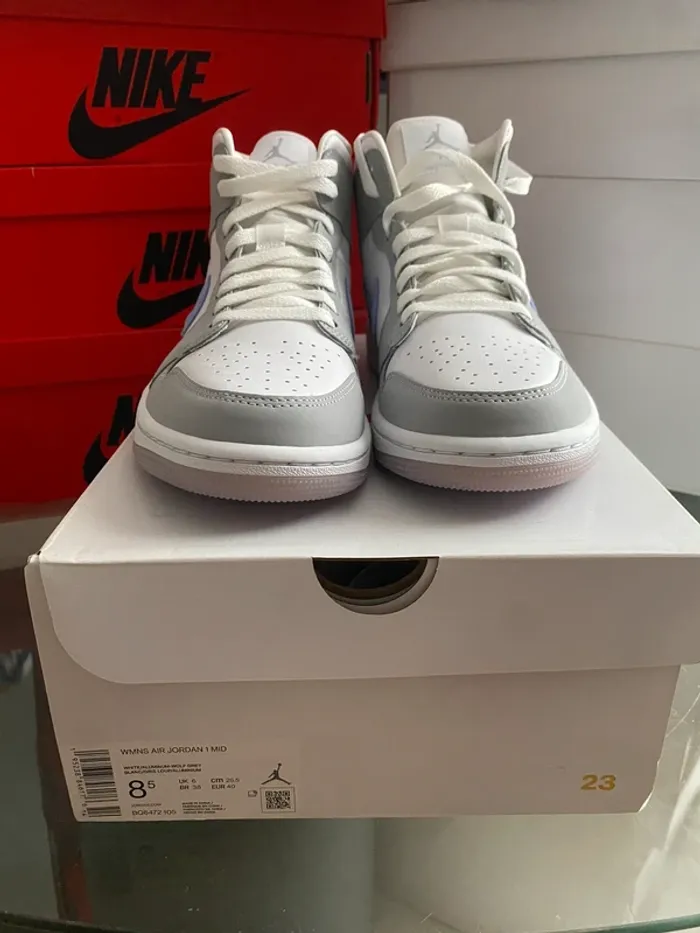 Jordan 1 mid wmns wolf grey - photo numéro 14