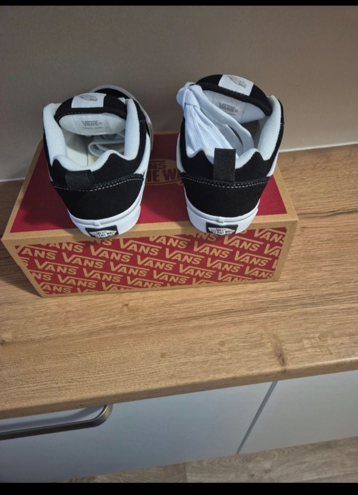 Vans - photo numéro 2