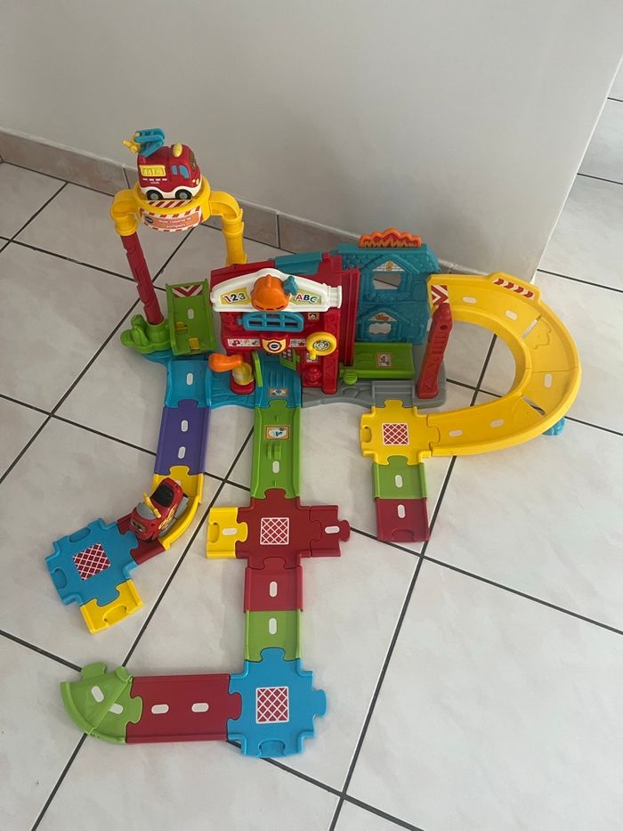 Tut Tut Bolides Caserne - photo numéro 4