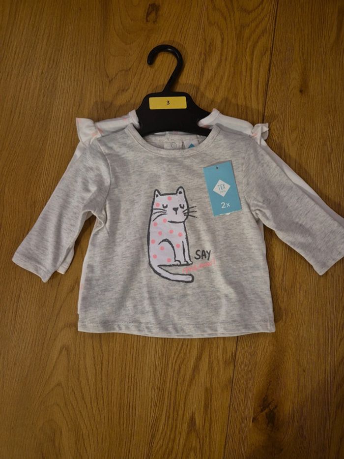 Lot de 2 hauts manches longues fille 3 mois tex neuf