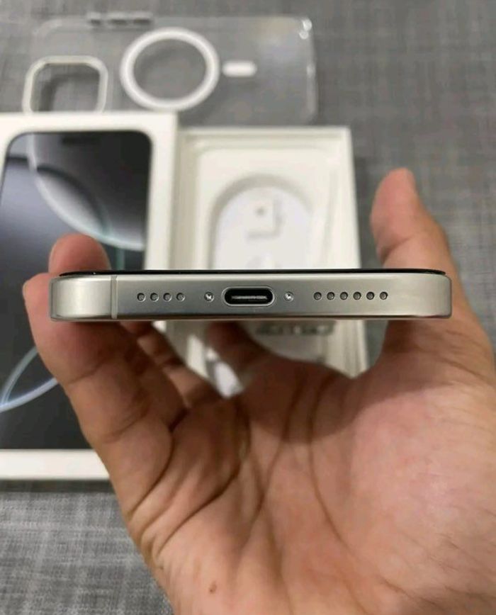 I p h o n e - photo numéro 5