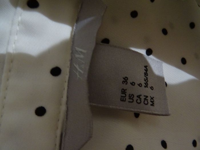 Chemisier écru à pois noirs H&M taille 36 - photo numéro 2