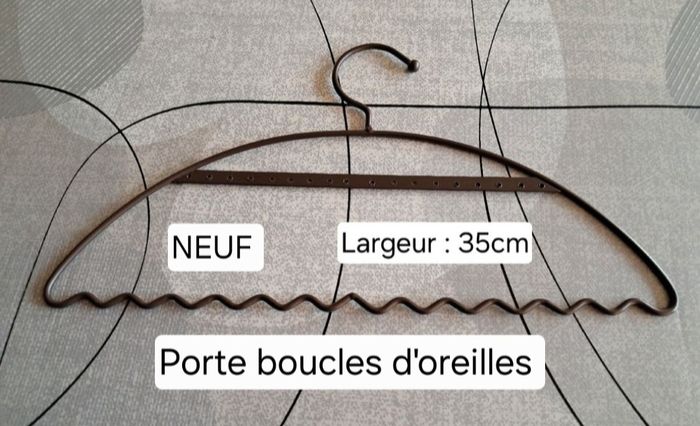 Lot NEUF porte bijoux, foulards et cravattes - photo numéro 3