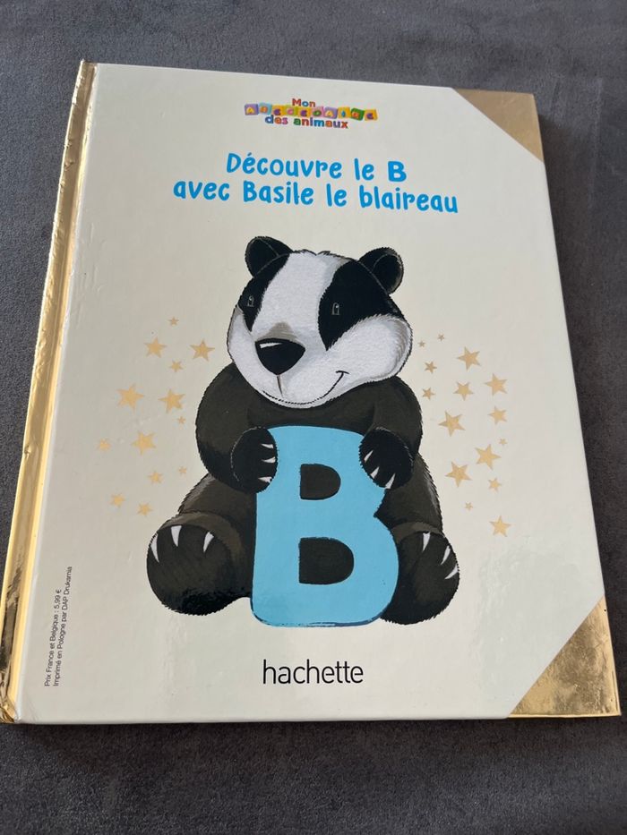 Livre découvre le b avec Basile le blaireau - photo numéro 1