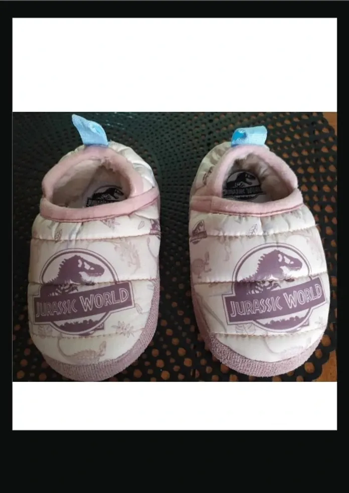 Chausson jurrasic world taille 21