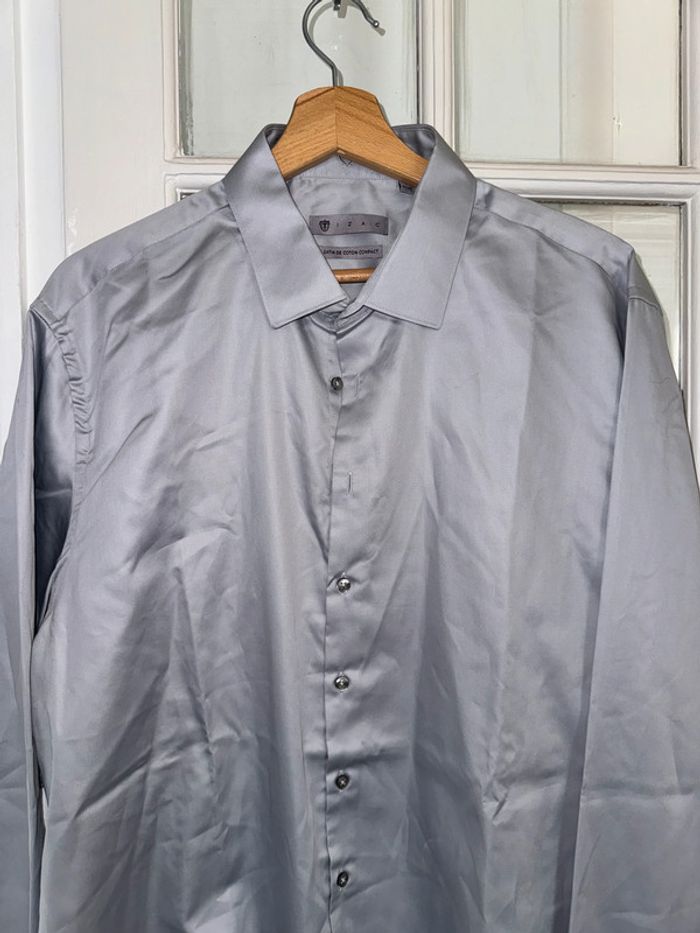 Chemise Izac  Neuve sans étiquette Valeur 99 euros Taille 5 (43-44) - photo numéro 4