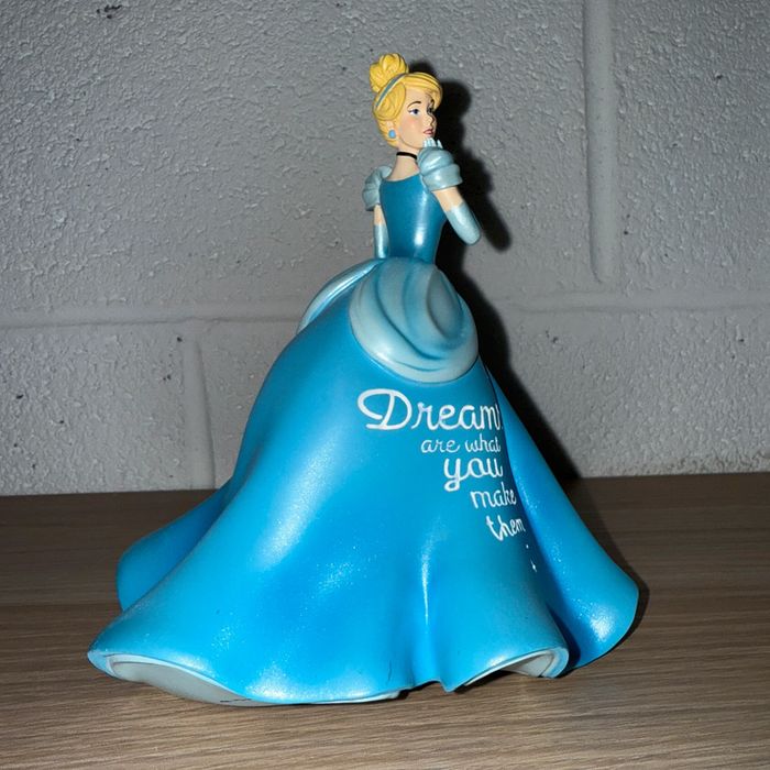Figurine Cendrillon Princesse Expression - Disney Showcase - photo numéro 3