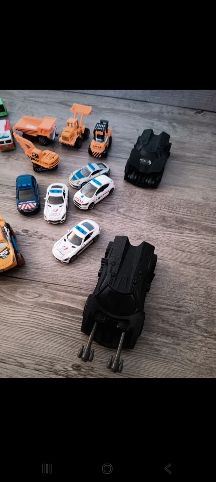 Lot petits véhicules - photo numéro 9