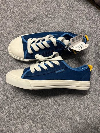Chaussure garçon Okaïdi taille 35 neuve