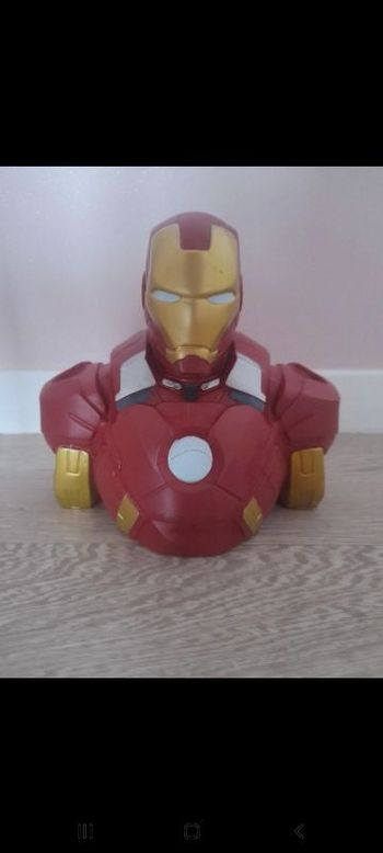 Grosse tirelire airon man