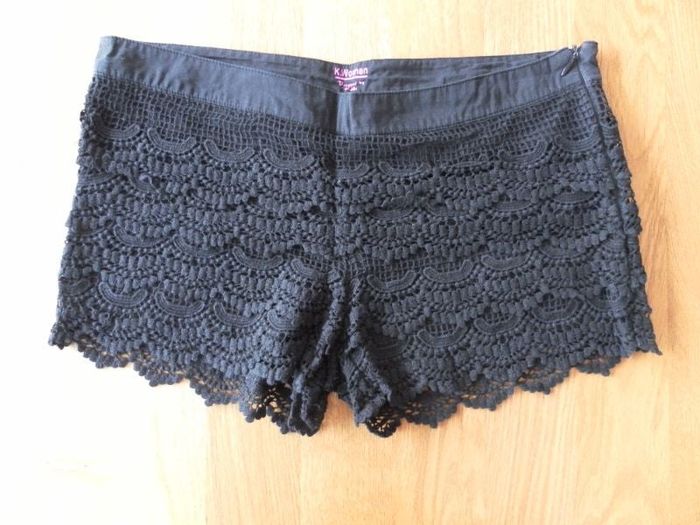 short dentelle
